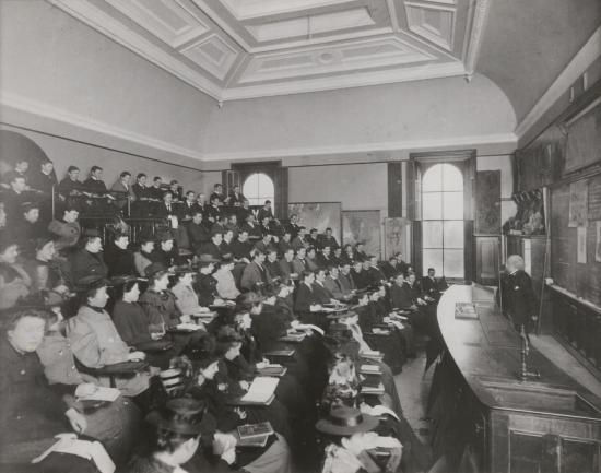 Lecture classroom in South Hall, 1898 (either Room 202 or Room 210); Courtesy of Bancroft Library.